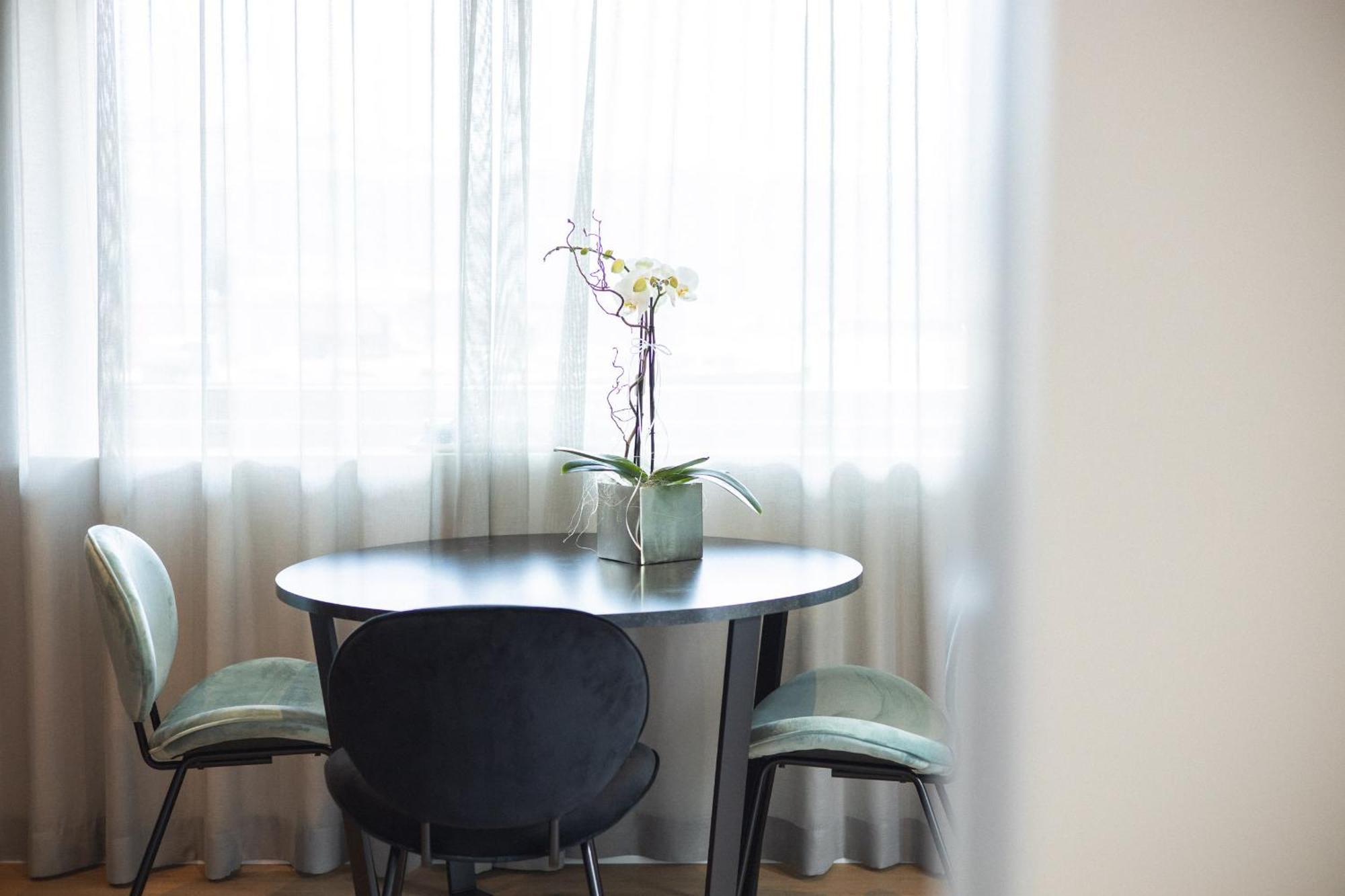 Luxe Vista City Apartments Algund Екстериор снимка